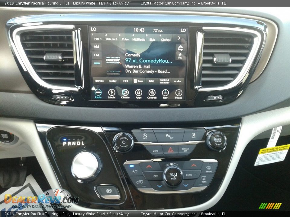 2019 Chrysler Pacifica Touring L Plus Luxury White Pearl / Black/Alloy Photo #15