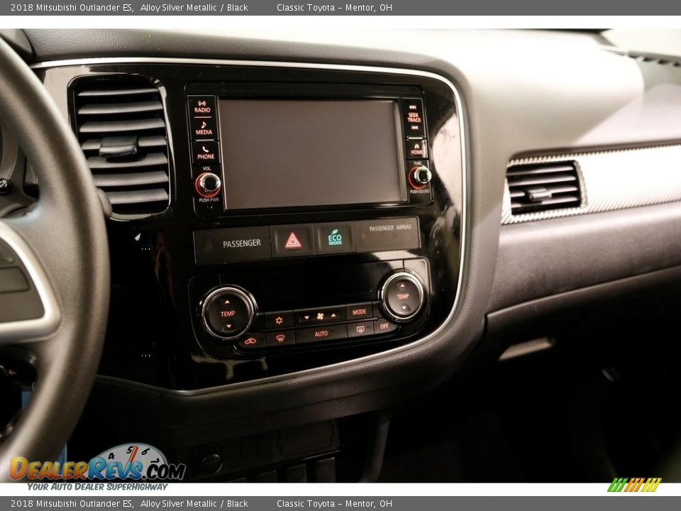 Controls of 2018 Mitsubishi Outlander ES Photo #9