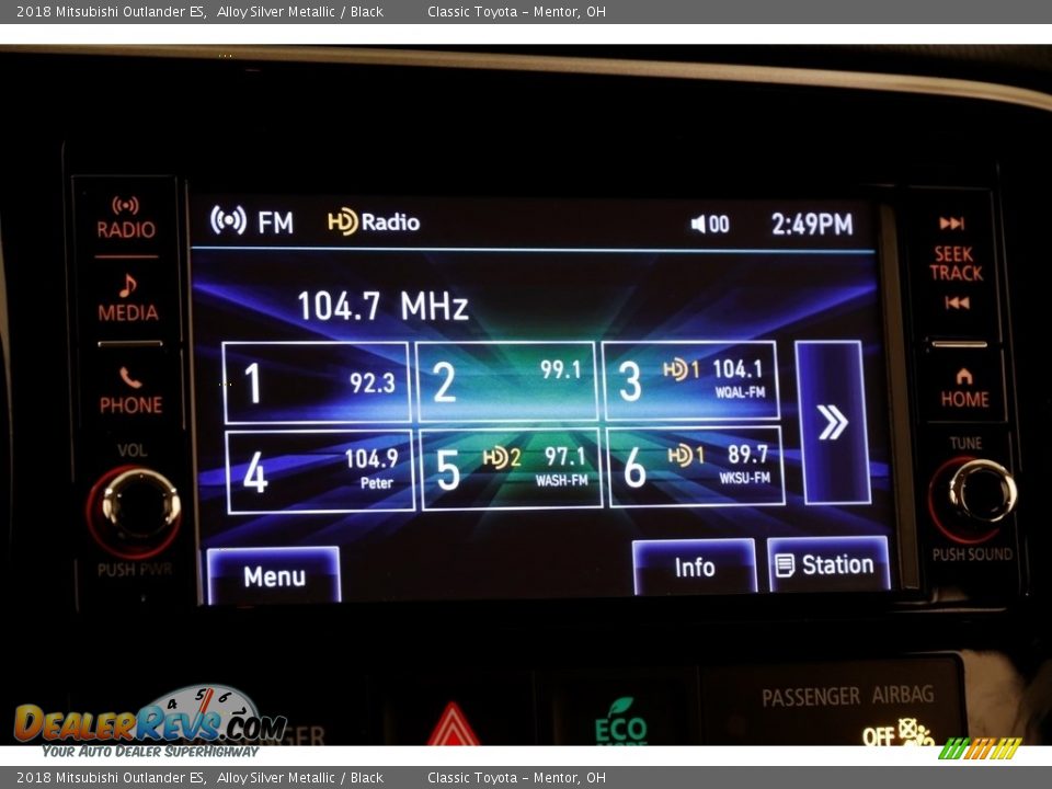 Controls of 2018 Mitsubishi Outlander ES Photo #11