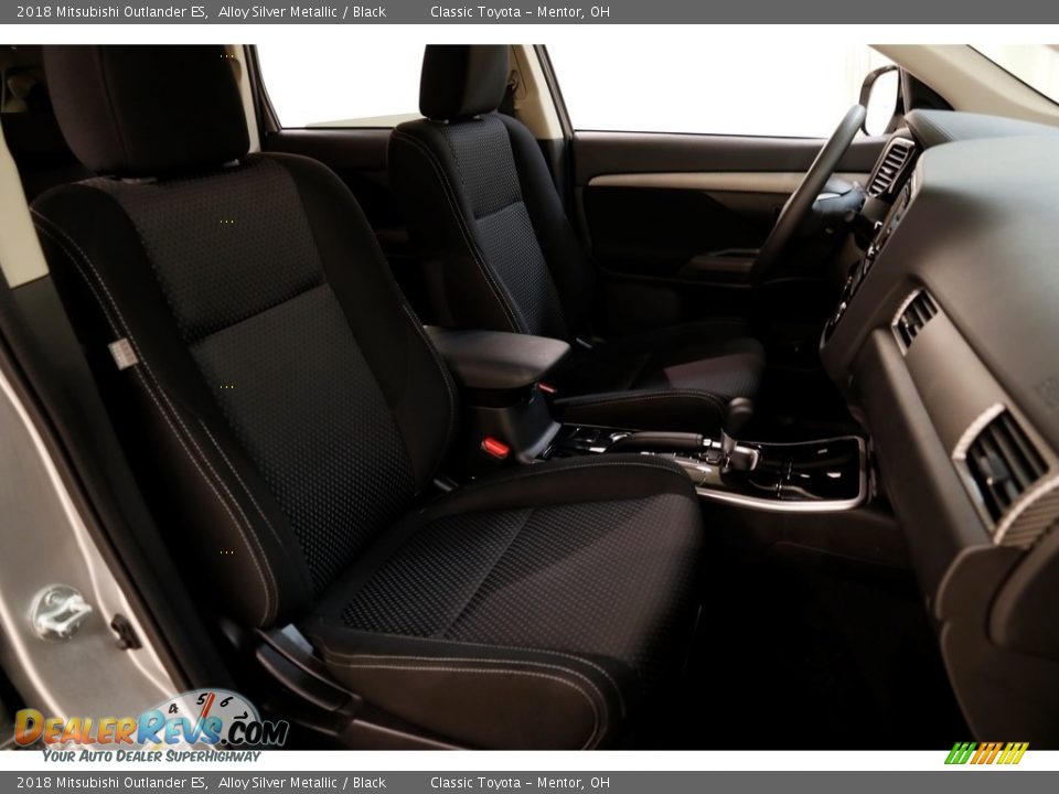 2018 Mitsubishi Outlander ES Alloy Silver Metallic / Black Photo #15