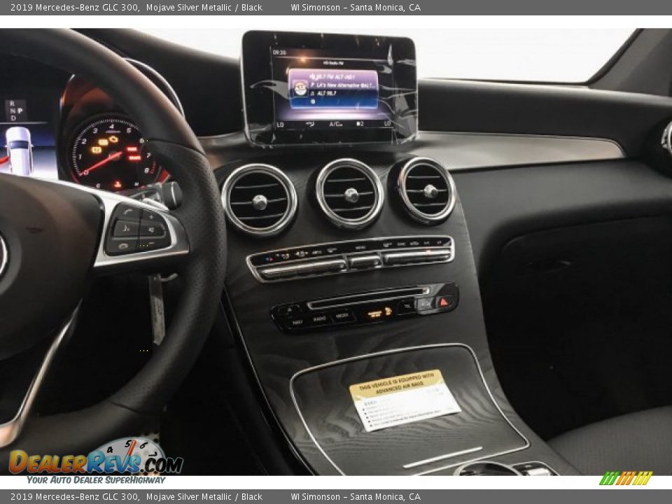 2019 Mercedes-Benz GLC 300 Mojave Silver Metallic / Black Photo #6