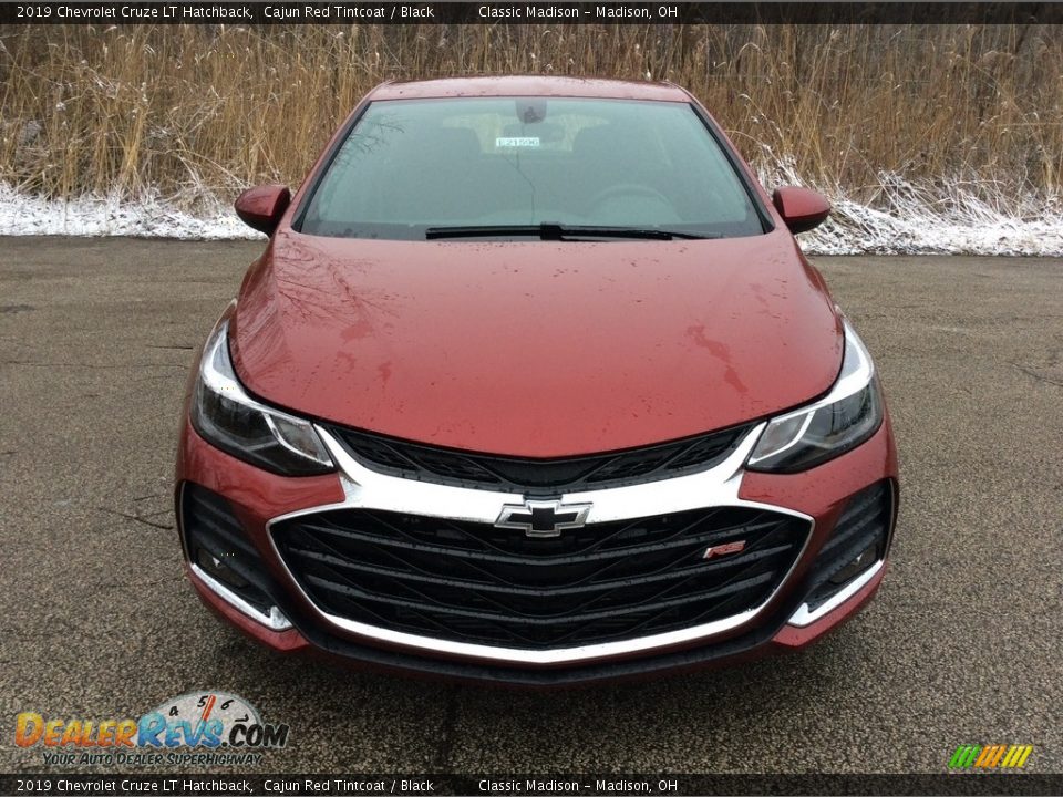 2019 Chevrolet Cruze LT Hatchback Cajun Red Tintcoat / Black Photo #2