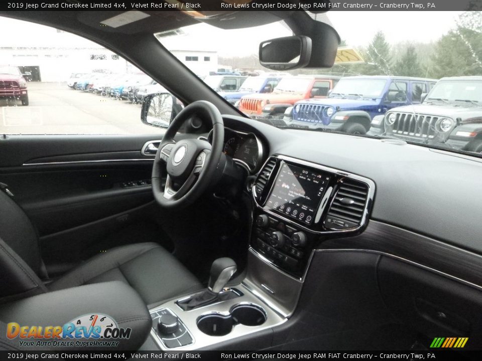2019 Jeep Grand Cherokee Limited 4x4 Velvet Red Pearl / Black Photo #11