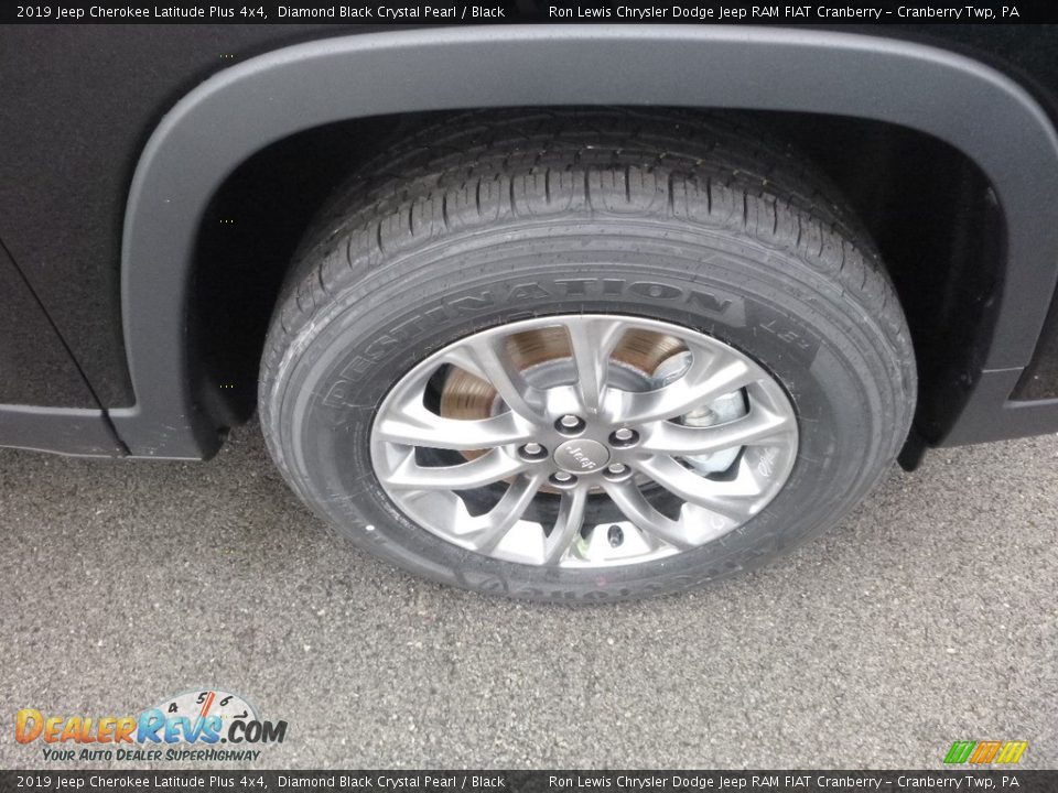 2019 Jeep Cherokee Latitude Plus 4x4 Diamond Black Crystal Pearl / Black Photo #10