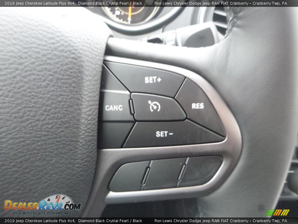 2019 Jeep Cherokee Latitude Plus 4x4 Diamond Black Crystal Pearl / Black Photo #19