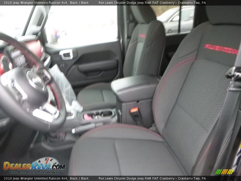 Front Seat of 2019 Jeep Wrangler Unlimited Rubicon 4x4 Photo #12