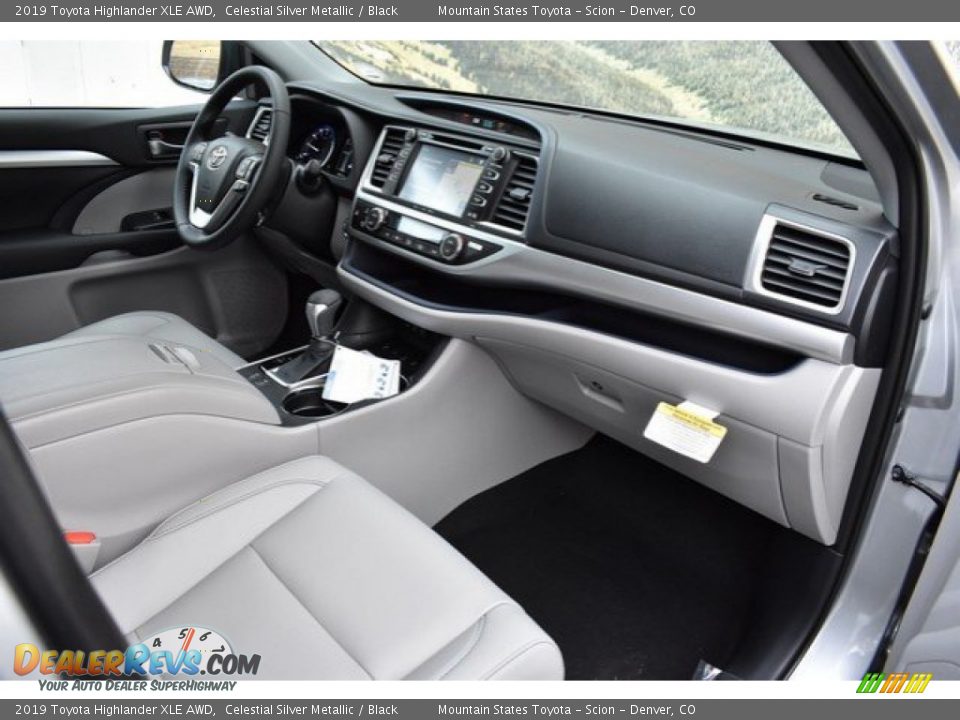 2019 Toyota Highlander XLE AWD Celestial Silver Metallic / Black Photo #11