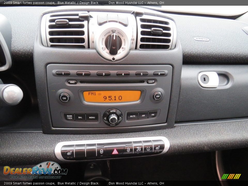 2009 Smart fortwo passion coupe Blue Metallic / Design Black Photo #24