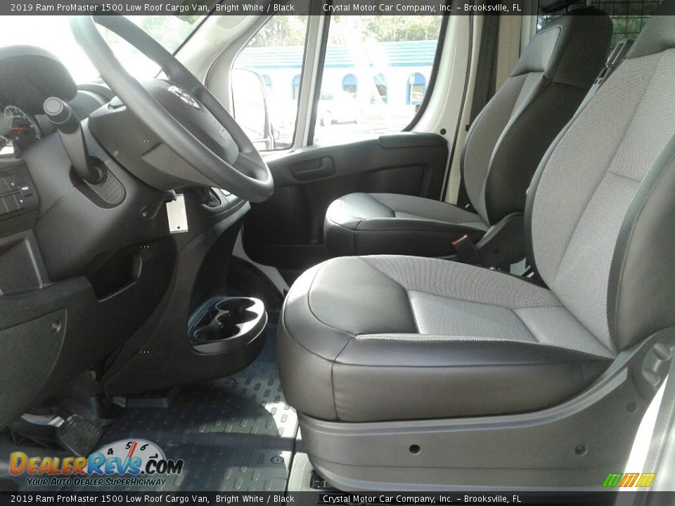 2019 Ram ProMaster 1500 Low Roof Cargo Van Bright White / Black Photo #9