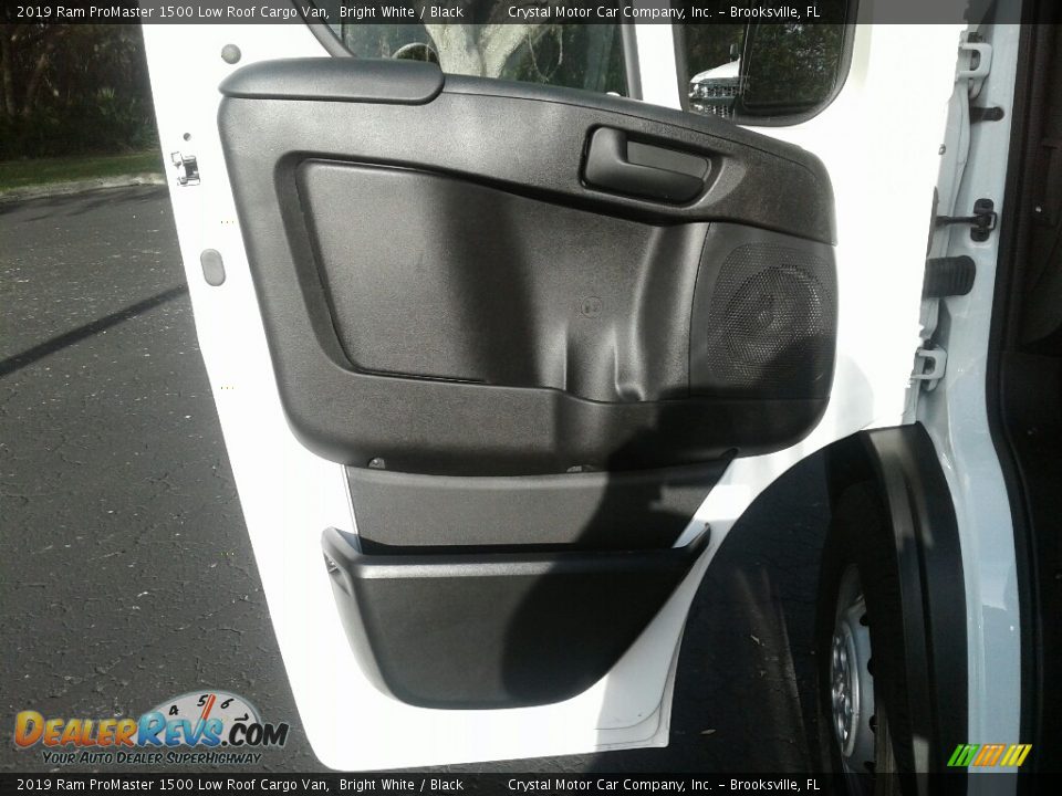 2019 Ram ProMaster 1500 Low Roof Cargo Van Bright White / Black Photo #17