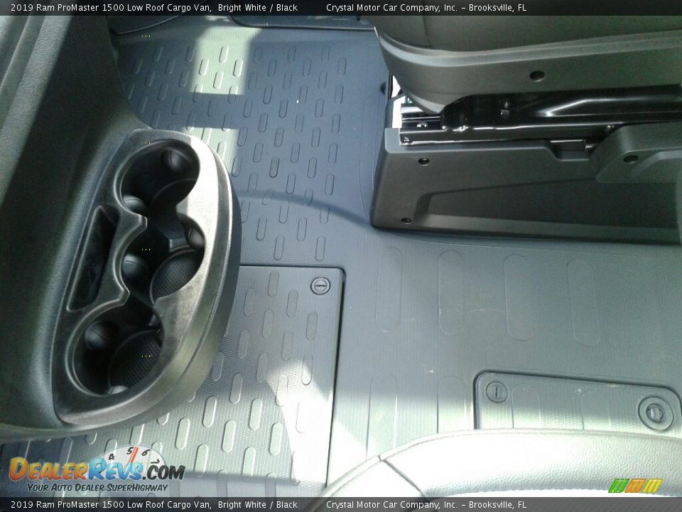 2019 Ram ProMaster 1500 Low Roof Cargo Van Bright White / Black Photo #18