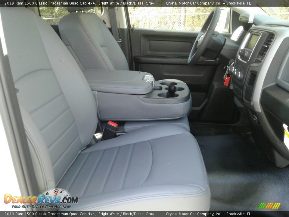 2019 Ram 1500 Classic Tradesman Quad Cab 4x4 Bright White / Black/Diesel Gray Photo #12