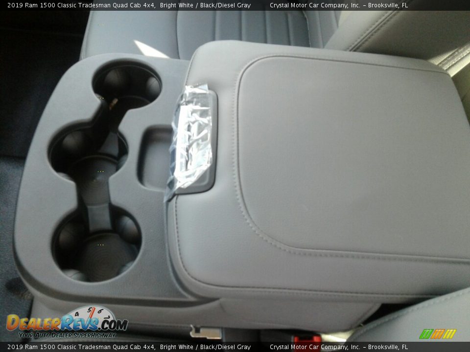 2019 Ram 1500 Classic Tradesman Quad Cab 4x4 Bright White / Black/Diesel Gray Photo #18