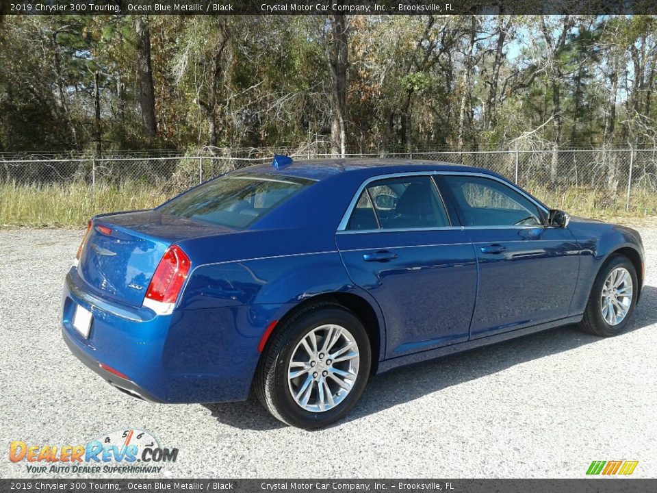 2019 Chrysler 300 Touring Ocean Blue Metallic / Black Photo #5