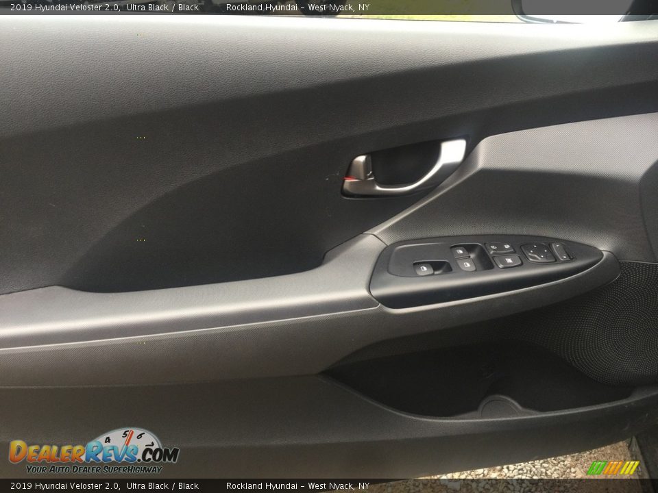 2019 Hyundai Veloster 2.0 Ultra Black / Black Photo #8