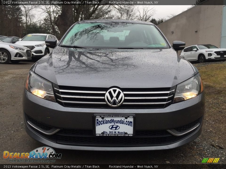2013 Volkswagen Passat 2.5L SE Platinum Gray Metallic / Titan Black Photo #2