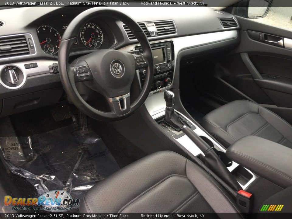 2013 Volkswagen Passat 2.5L SE Platinum Gray Metallic / Titan Black Photo #9