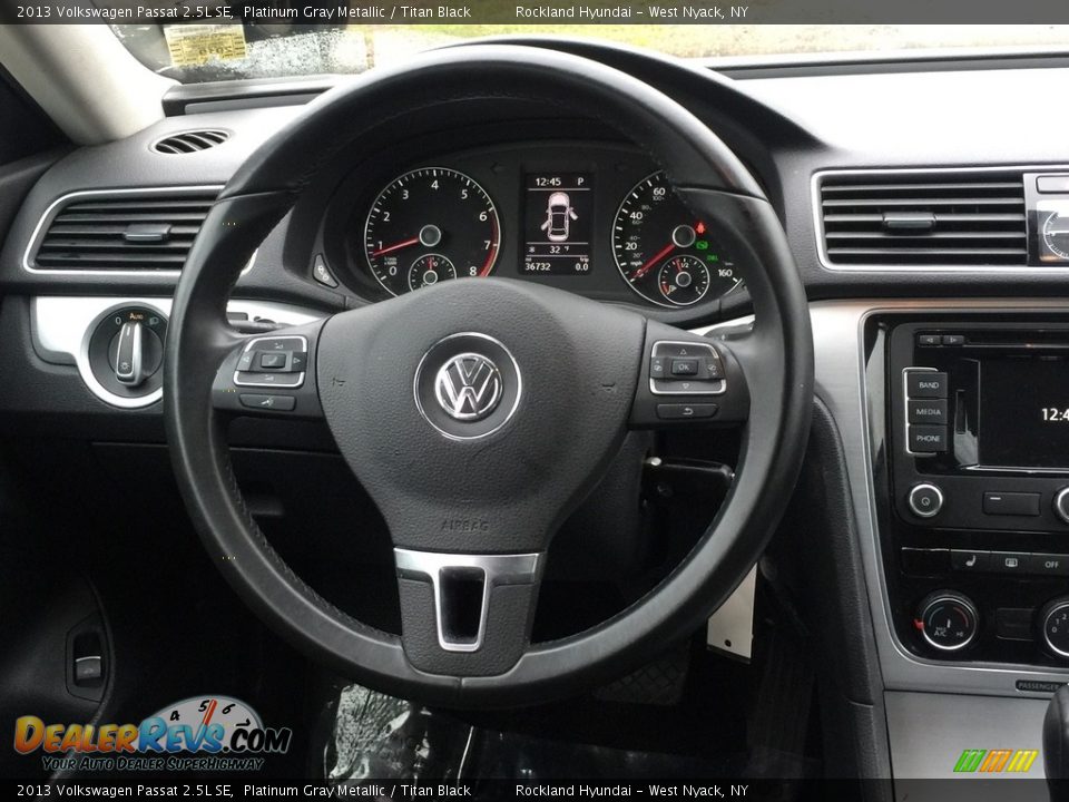 2013 Volkswagen Passat 2.5L SE Platinum Gray Metallic / Titan Black Photo #14