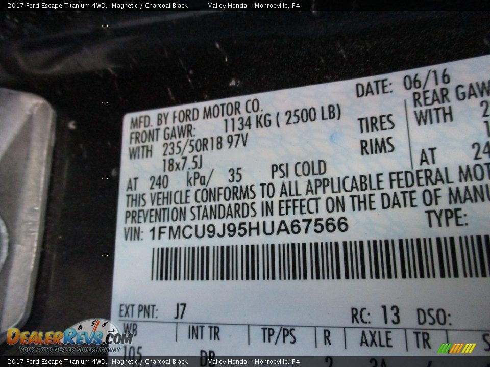 2017 Ford Escape Titanium 4WD Magnetic / Charcoal Black Photo #19