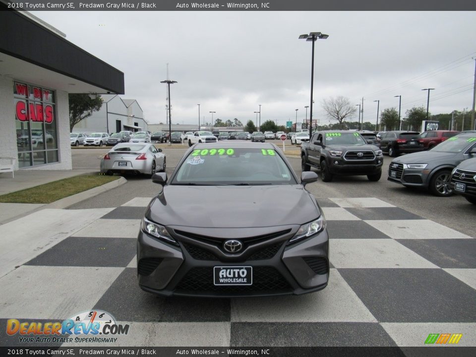 2018 Toyota Camry SE Predawn Gray Mica / Black Photo #2