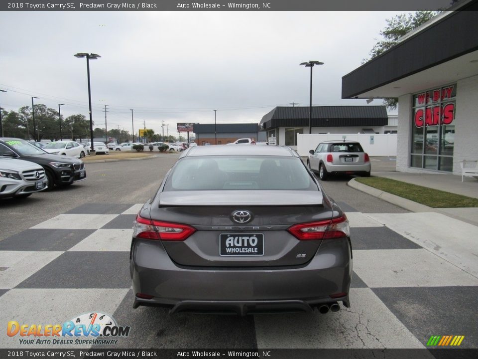 2018 Toyota Camry SE Predawn Gray Mica / Black Photo #4