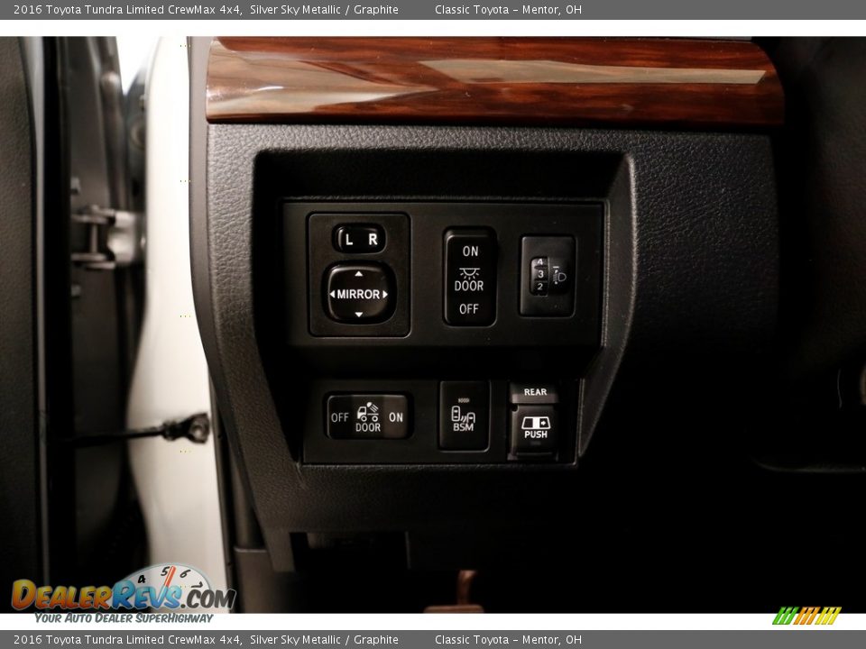 2016 Toyota Tundra Limited CrewMax 4x4 Silver Sky Metallic / Graphite Photo #5