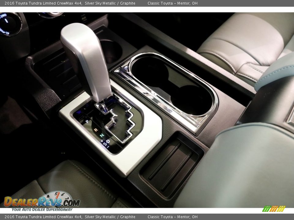 2016 Toyota Tundra Limited CrewMax 4x4 Silver Sky Metallic / Graphite Photo #17