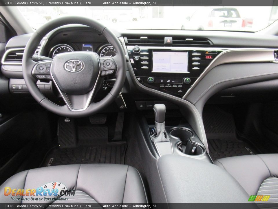 2018 Toyota Camry SE Predawn Gray Mica / Black Photo #15