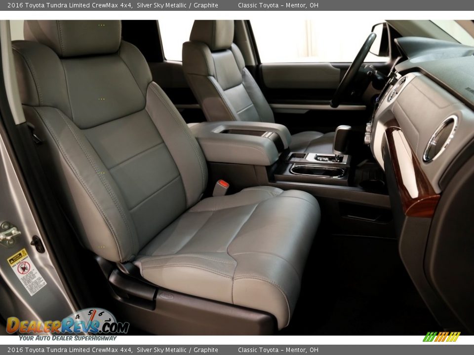 2016 Toyota Tundra Limited CrewMax 4x4 Silver Sky Metallic / Graphite Photo #18