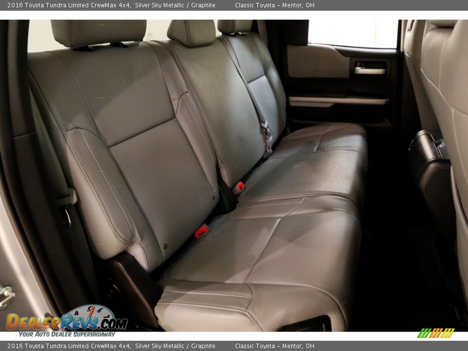 2016 Toyota Tundra Limited CrewMax 4x4 Silver Sky Metallic / Graphite Photo #19