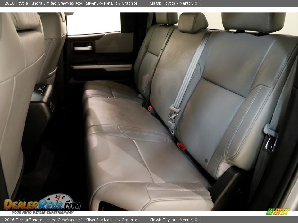 2016 Toyota Tundra Limited CrewMax 4x4 Silver Sky Metallic / Graphite Photo #20