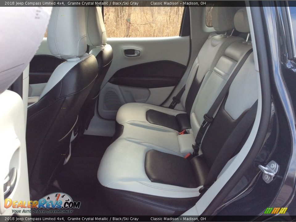 2018 Jeep Compass Limited 4x4 Granite Crystal Metallic / Black/Ski Gray Photo #27