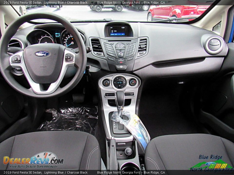 2019 Ford Fiesta SE Sedan Lightning Blue / Charcoal Black Photo #16