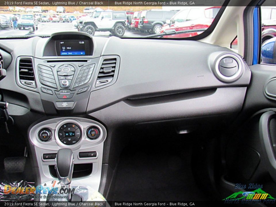 2019 Ford Fiesta SE Sedan Lightning Blue / Charcoal Black Photo #17