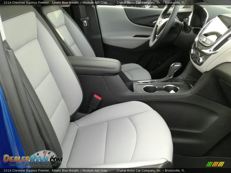 Front Seat of 2019 Chevrolet Equinox Premier Photo #12