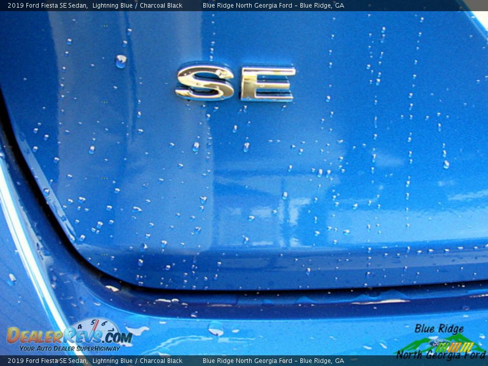 2019 Ford Fiesta SE Sedan Lightning Blue / Charcoal Black Photo #33