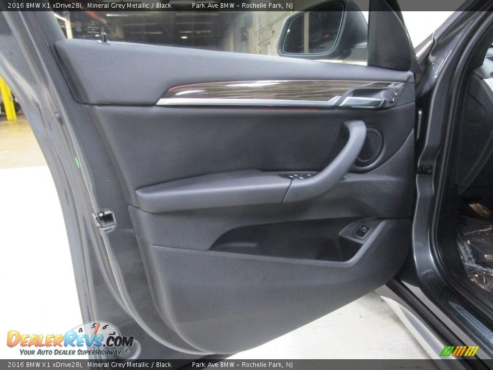 2016 BMW X1 xDrive28i Mineral Grey Metallic / Black Photo #7