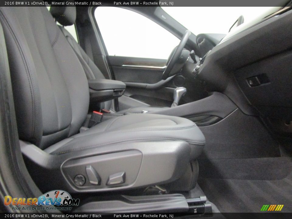 2016 BMW X1 xDrive28i Mineral Grey Metallic / Black Photo #15