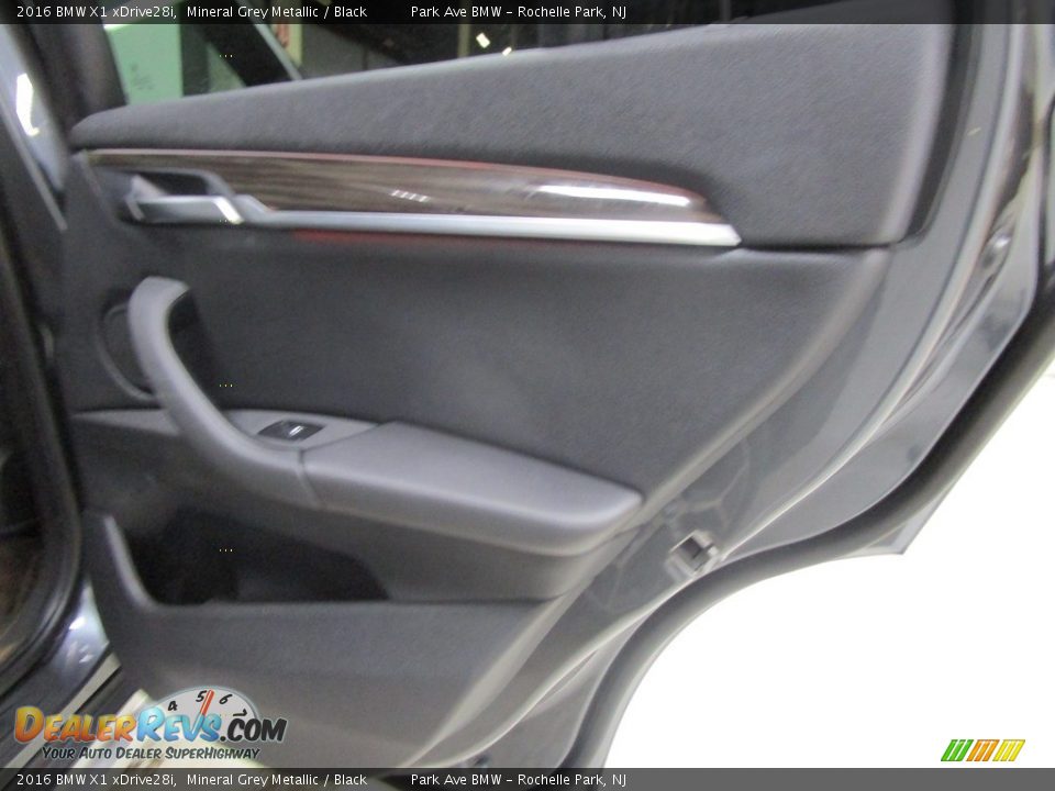 2016 BMW X1 xDrive28i Mineral Grey Metallic / Black Photo #16