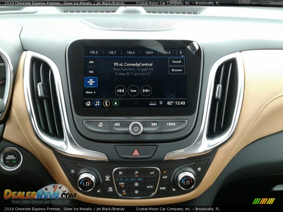 Controls of 2019 Chevrolet Equinox Premier Photo #15