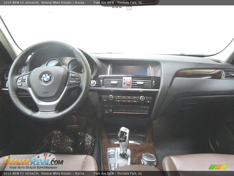 2016 BMW X3 xDrive28i Mineral White Metallic / Mocha Photo #21