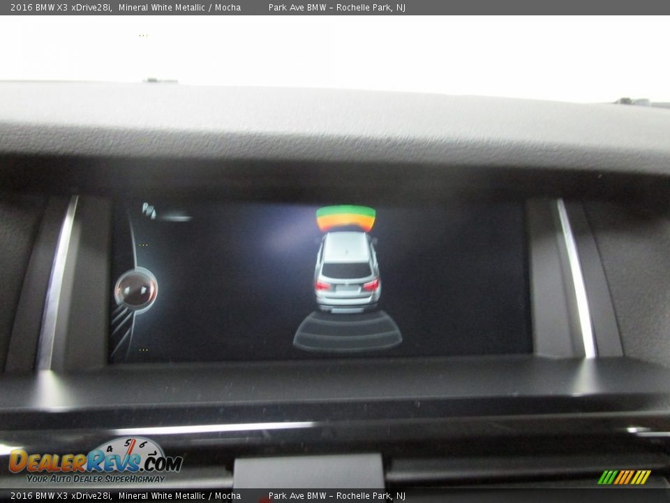 2016 BMW X3 xDrive28i Mineral White Metallic / Mocha Photo #25