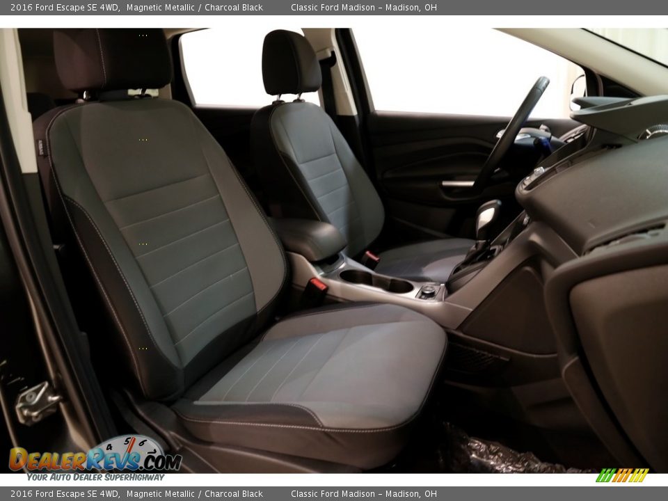 2016 Ford Escape SE 4WD Magnetic Metallic / Charcoal Black Photo #18