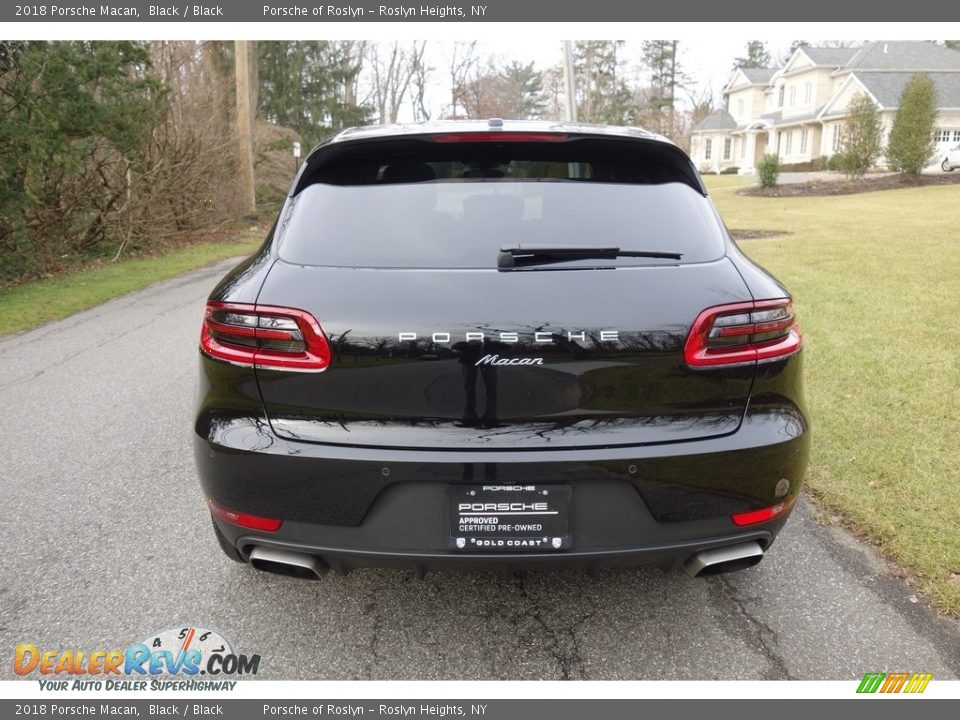 2018 Porsche Macan Black / Black Photo #5
