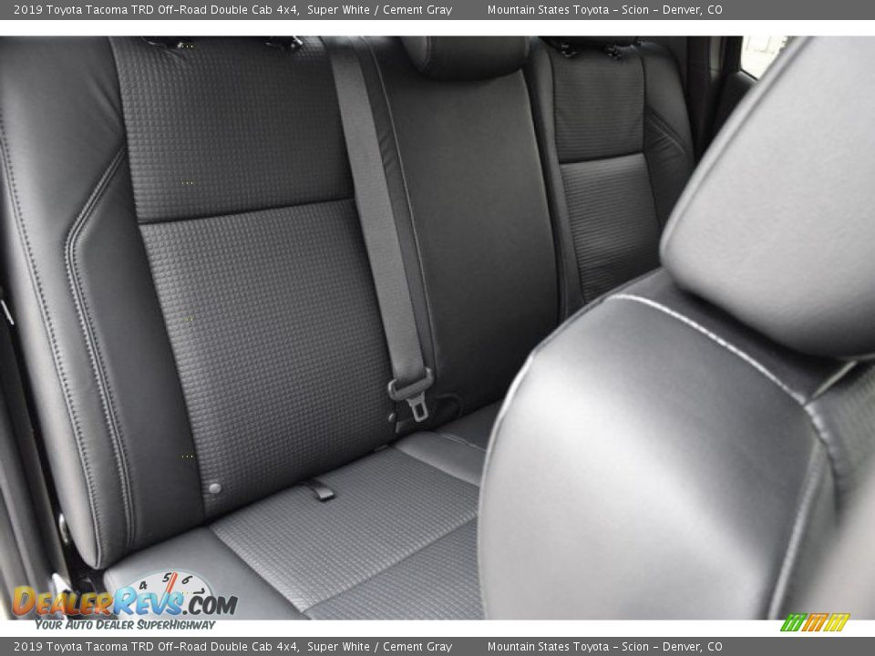 2019 Toyota Tacoma TRD Off-Road Double Cab 4x4 Super White / Cement Gray Photo #19