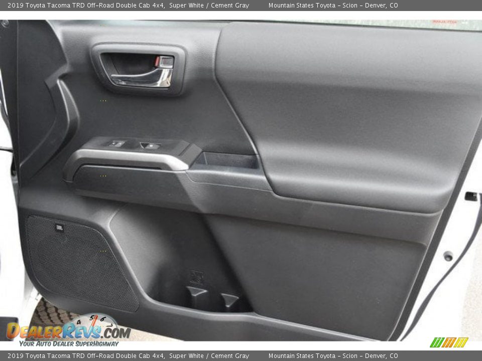 2019 Toyota Tacoma TRD Off-Road Double Cab 4x4 Super White / Cement Gray Photo #22