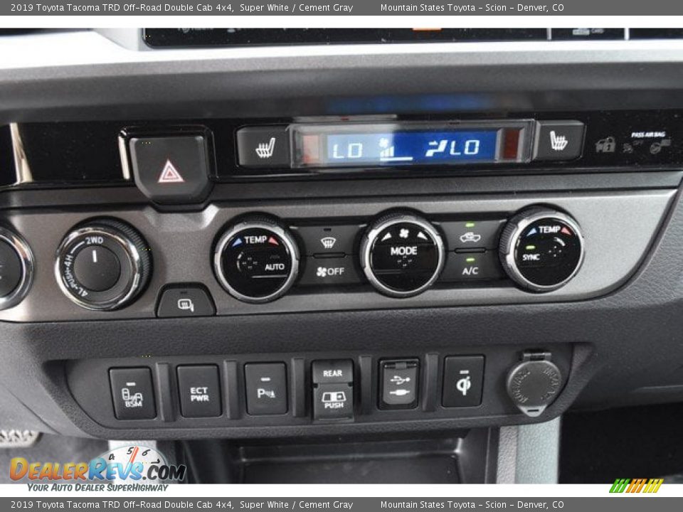 2019 Toyota Tacoma TRD Off-Road Double Cab 4x4 Super White / Cement Gray Photo #29