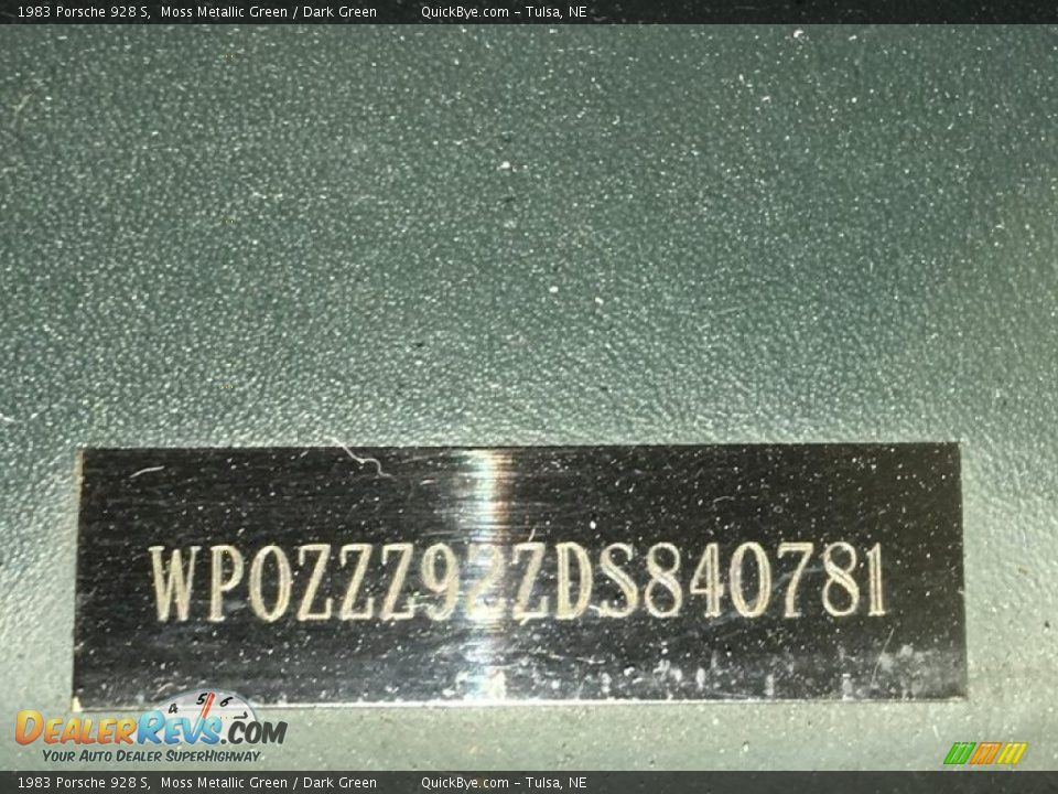 1983 Porsche 928 S Moss Metallic Green / Dark Green Photo #11