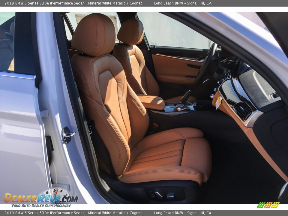 2019 BMW 5 Series 530e iPerformance Sedan Mineral White Metallic / Cognac Photo #5