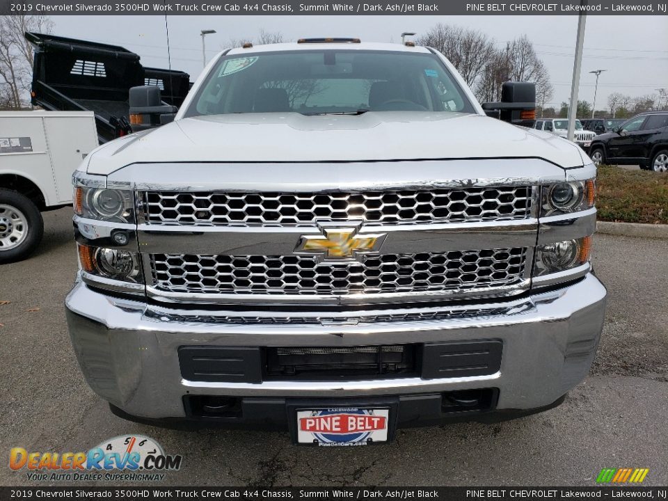 2019 Chevrolet Silverado 3500HD Work Truck Crew Cab 4x4 Chassis Summit White / Dark Ash/Jet Black Photo #2
